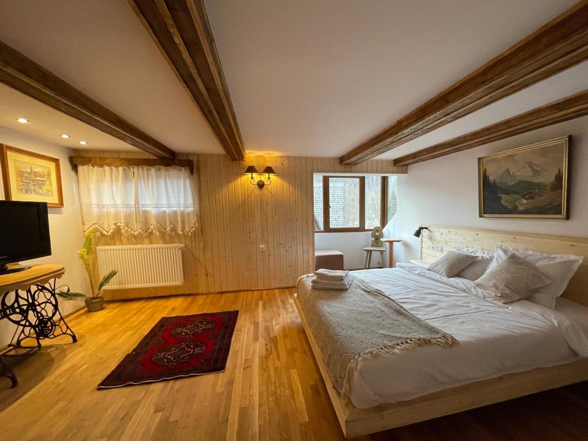 Casa Ieud - Catun Villa ซินายา ภายนอก รูปภาพ